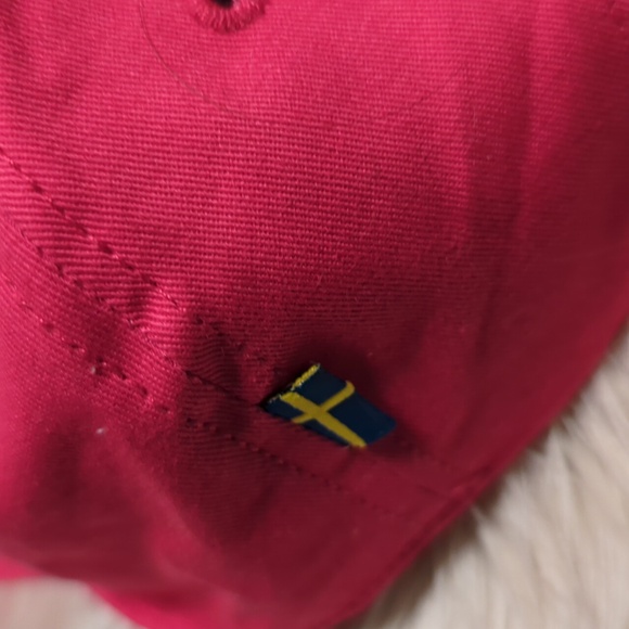 *NEW* pink Volvo hat - Picture 4 of 5